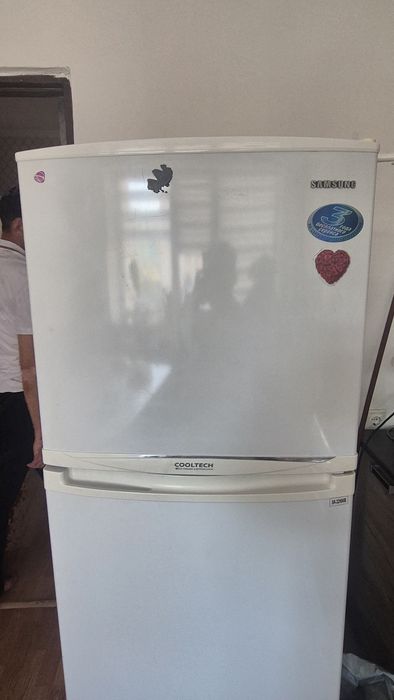 Холодильник сатылады.Срочно