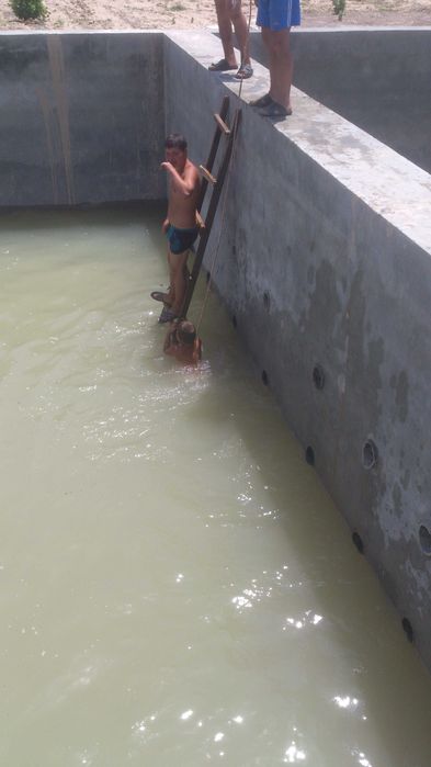 Резервуары  пленочные  для полива полей до 10000 кубометров воды