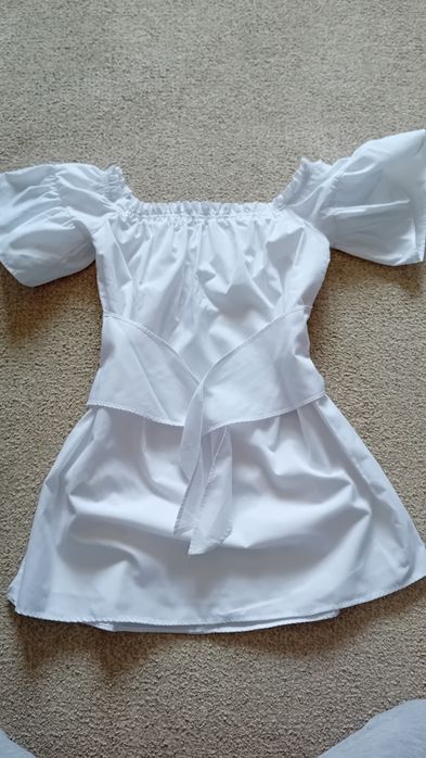 Bluza alba,eleganta,nouă 152-158