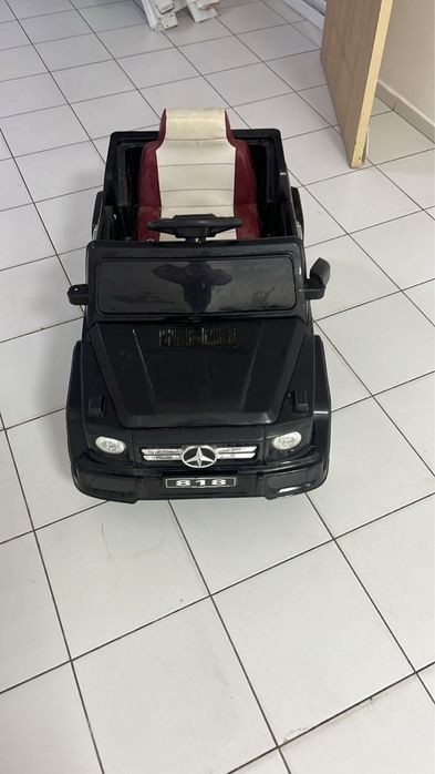 Машинка детская б/у продам