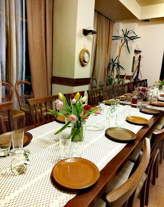 Party House with great food and music!