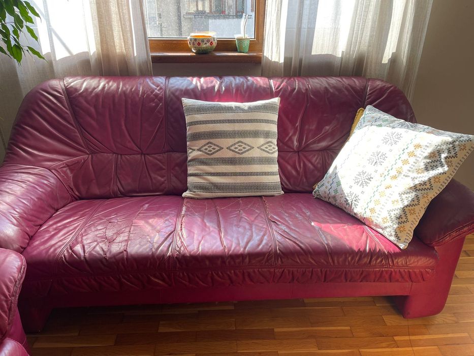 Дивани от естествена кожа 2бр. в цвят вишна/бургунди