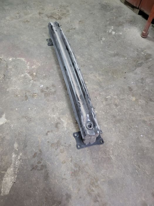 Vând intaritura spoiler spate pt wolkswagen golf7 2019