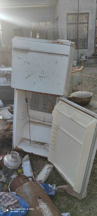 холодильник не рабочий Бирюса