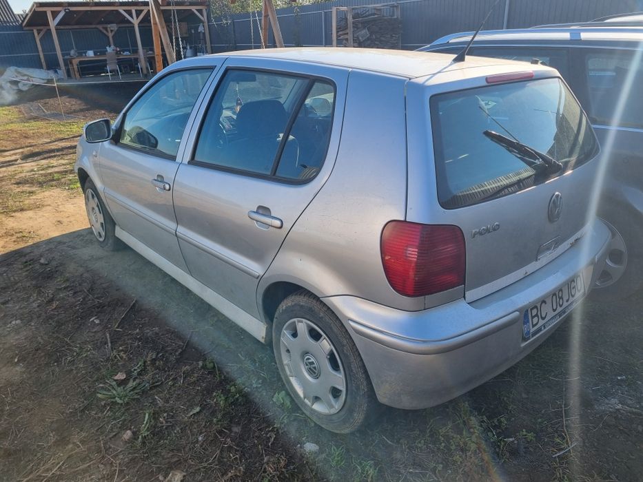 Dezmembrez VW Polo 6n2 1.4 benzina 2001