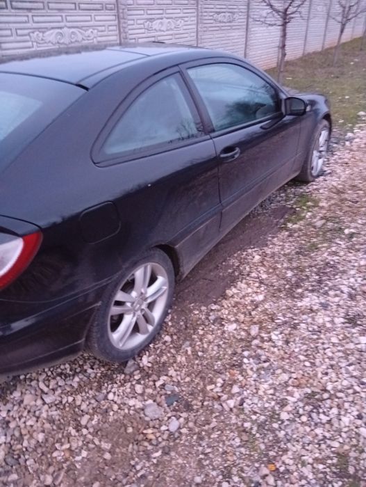 Vind mașină Mercedes