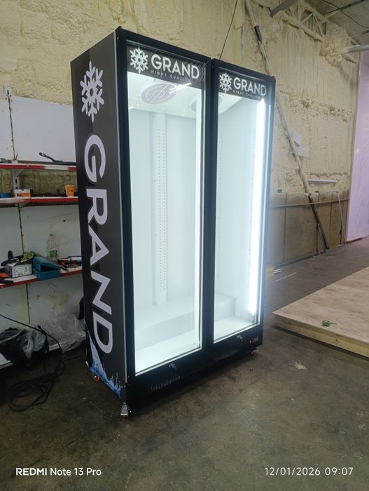 Xaladelnik vitrina Халаделник витрина