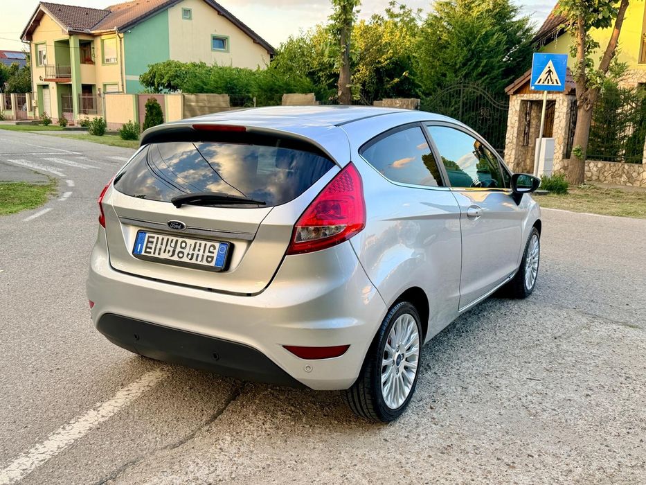 FORD Fiesta 2010 — imagine 4