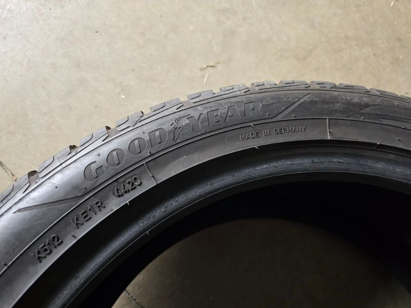 255/45/20 Goodyear, зимни гуми - 4 бр.