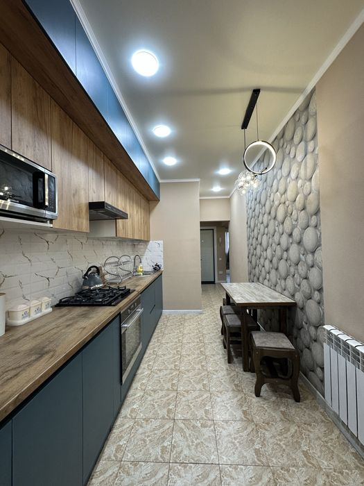 Сдаётся Квартира  в Центре Города ( Ойбек)