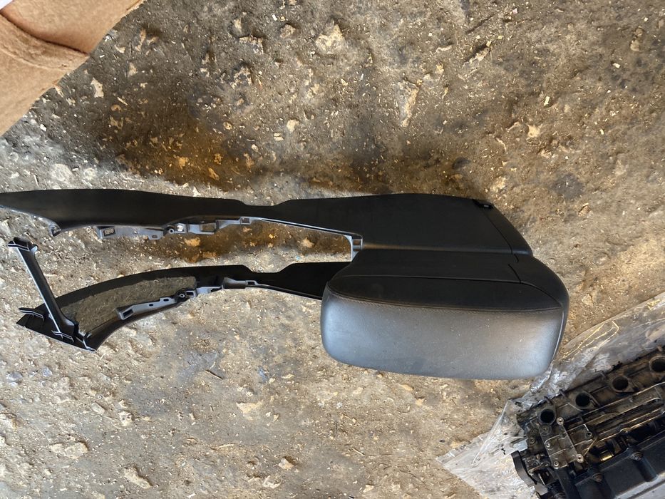 Интериор от Toyota Avensis T25 2003- 2009г