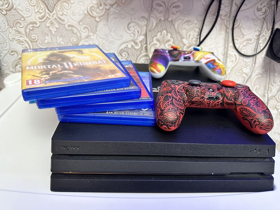 PlayStation 4 pro 1TB + 6 игр