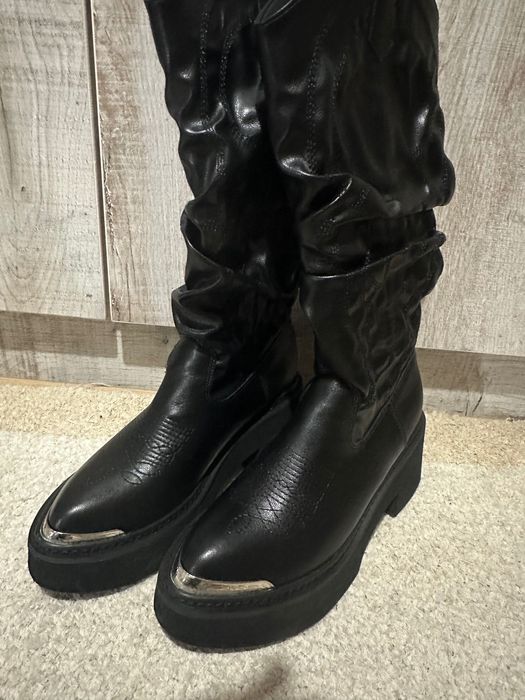 Дамски ботуши нови