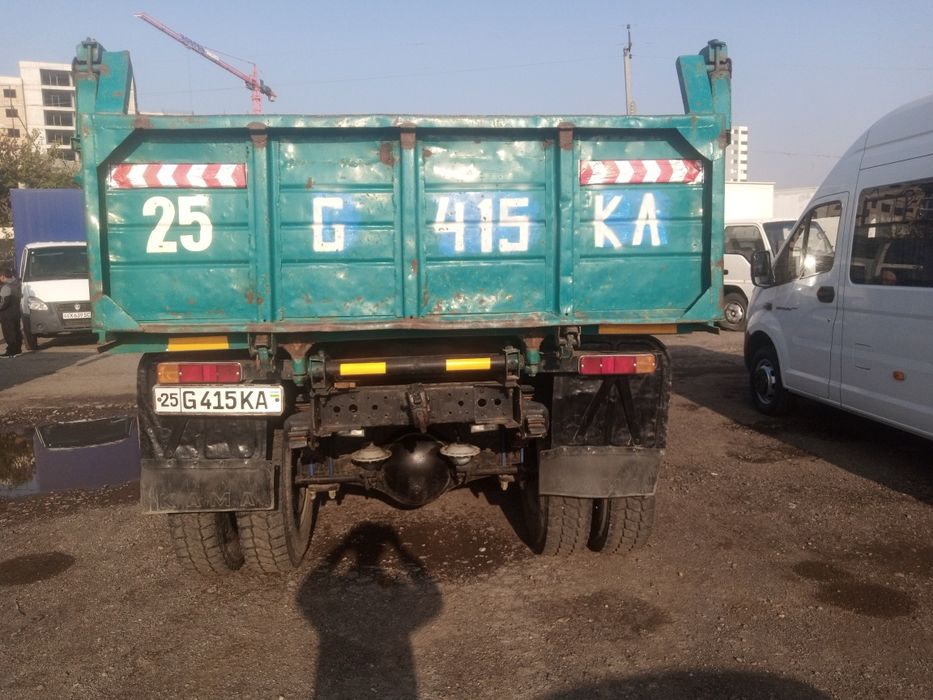 Mashina Zil 130 kvadrat