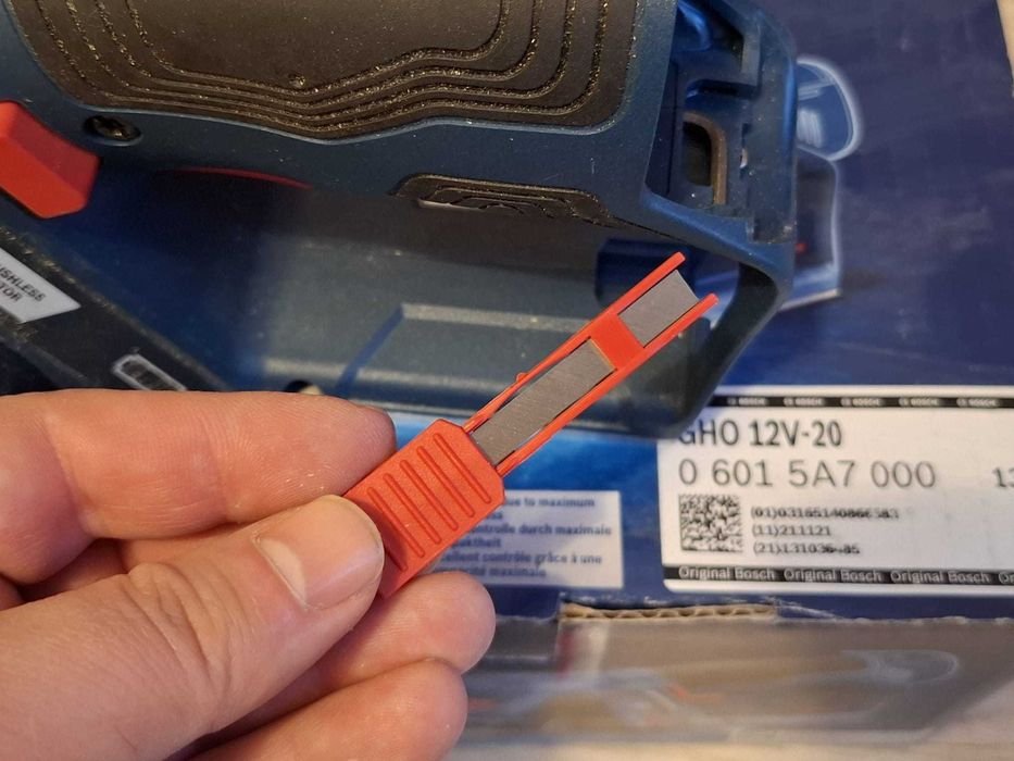 Bosch GHO 12V-20 SOLO (06015A7000) Rindea electrica + accesorii