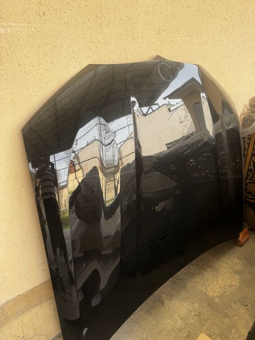 Продаю капот на BMW X7