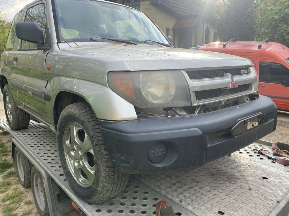 Dezmembrez Mitsubishi Pajero pinin 2.0  si 1.8 gdi piese pinini shogun