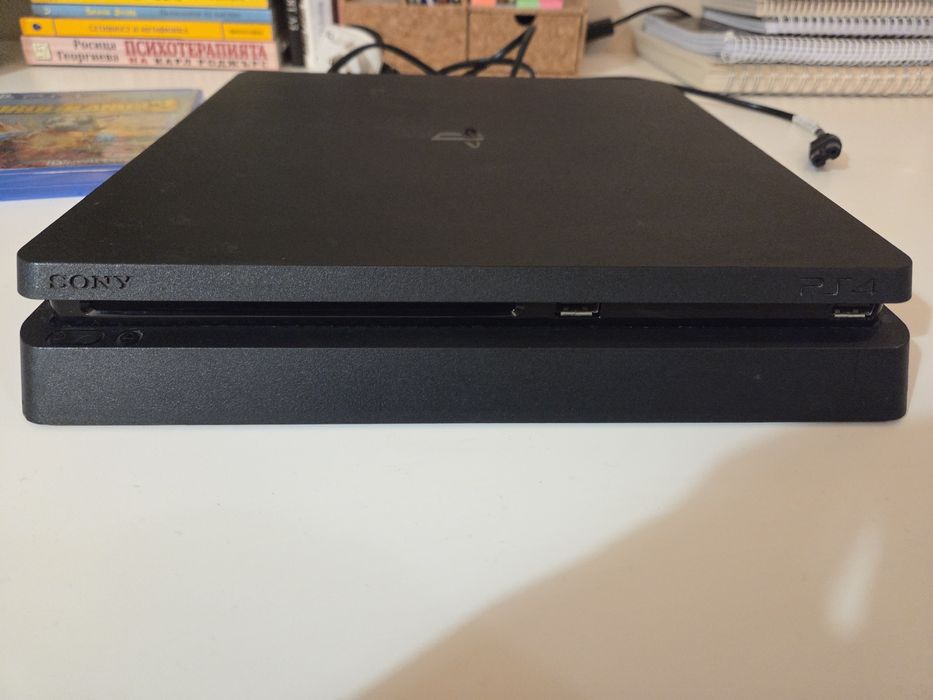 Playstation 4 Slim