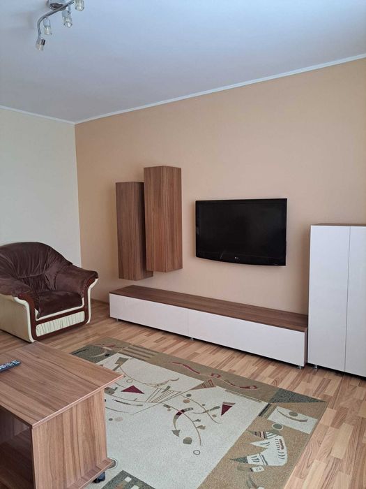 Proprietar inchiriez apartament 2 camere Str. Oituz
