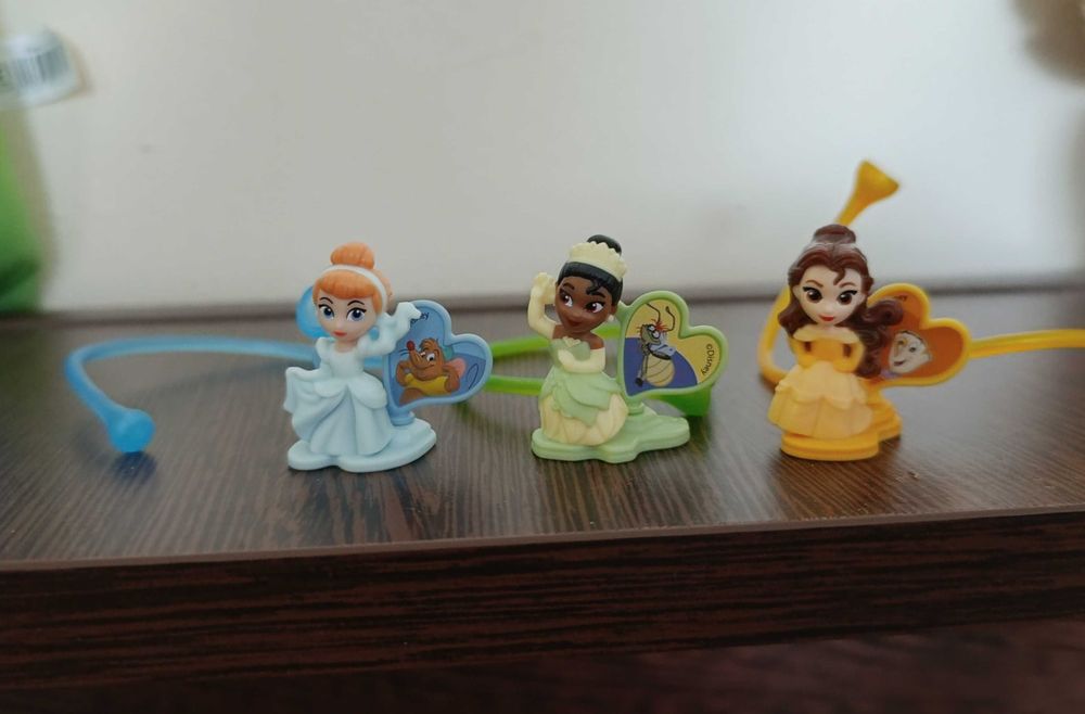 Киндер куклички/принцеси