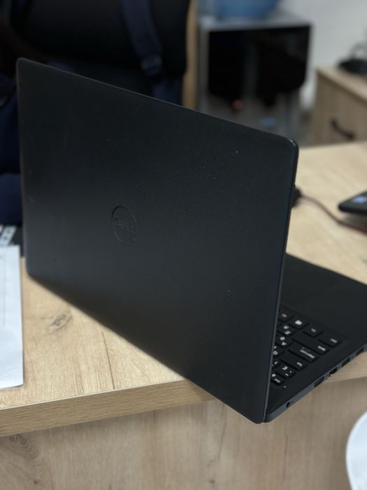 Ноутбук dell в магазине Icom