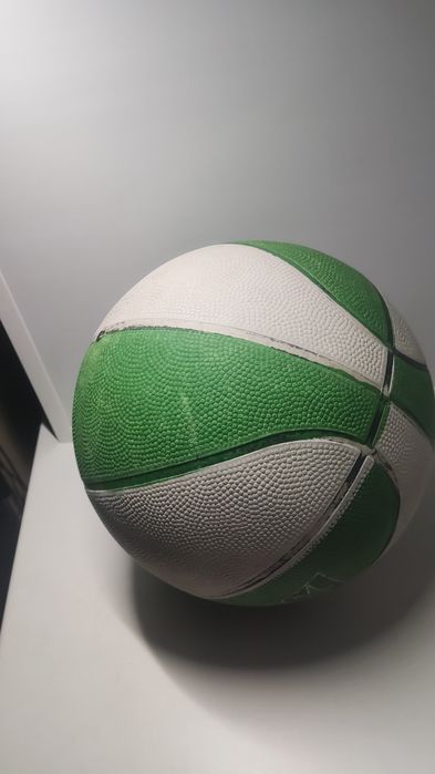 Баскетбольный мяч