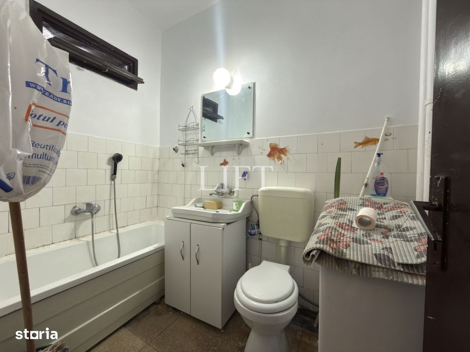Apartament de 2 camere, decomandat, 50mp, Tractorul