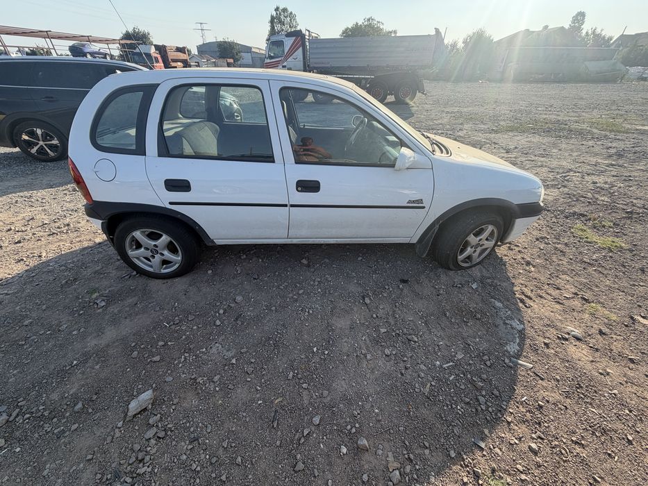 Opel Corsa B 1.2 бензин 45 к.с. на части