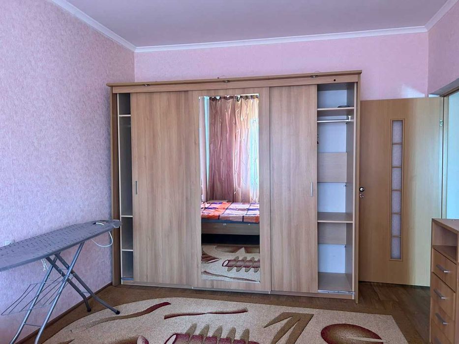 Продаётся спальный гарнитур в хорошем состоянии.