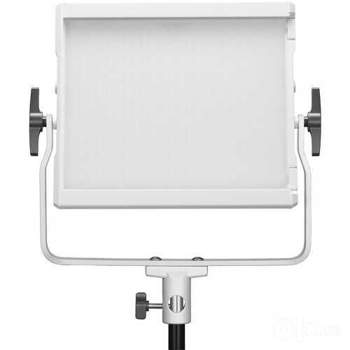 Godox Litemons LP400R. Гарантия, 12 месяцев с момента покупки.