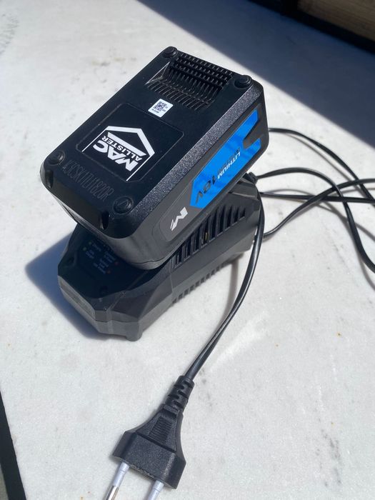 Mașina de tuns iarba