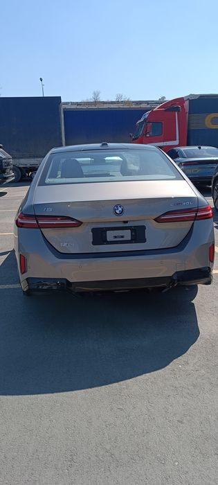 Bmw I 5.   40 L Restaeling 2025