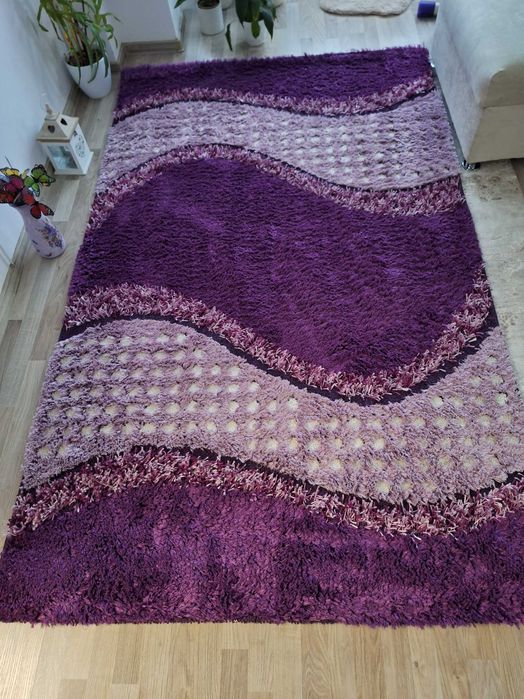 Covor pufos cu fir de mătase