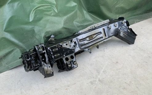 Продам ланжероны камри 80