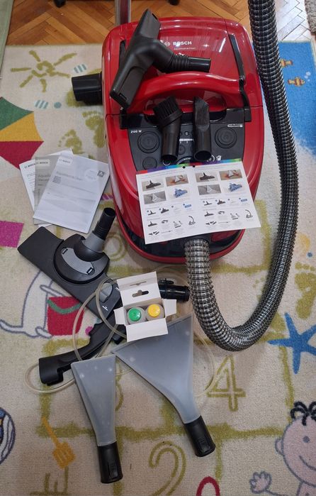 Aspirator cu spalare Bosch BWD421PRO, 2100 W, Filtru Hepa, Perii Turbo