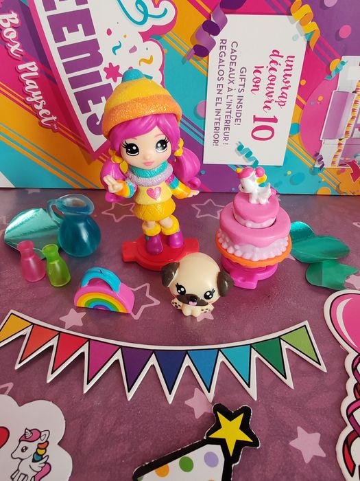 Игрални комплекти кукли с аксесоари Party Pop Teenies