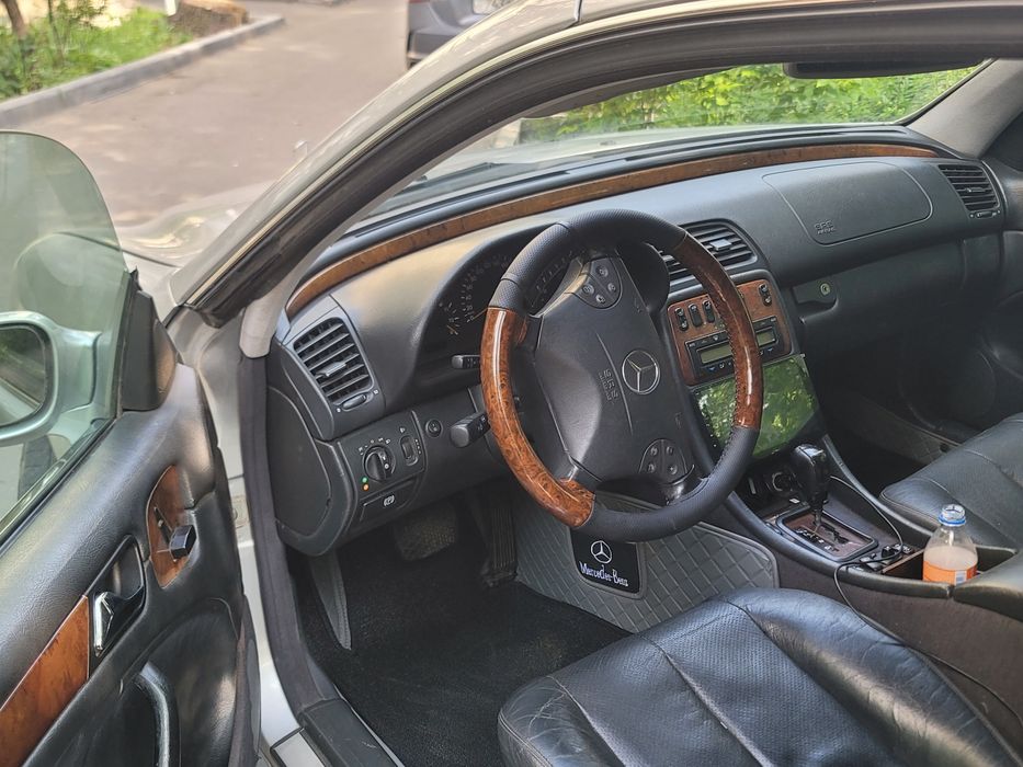 Мерс W208 мотор111 объем 2.0 автомат