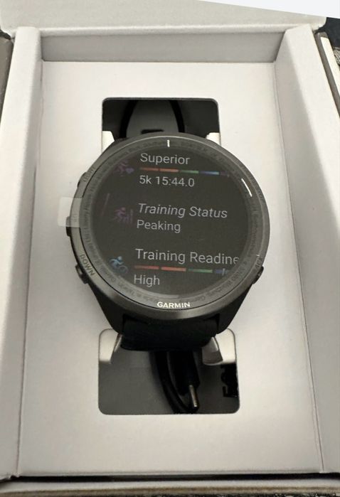Smartwatch Garmin Forerunner 965