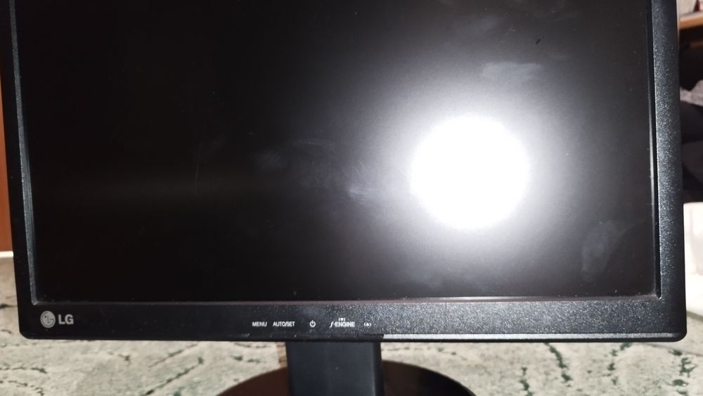 Компьютер (системный блок и монитор)