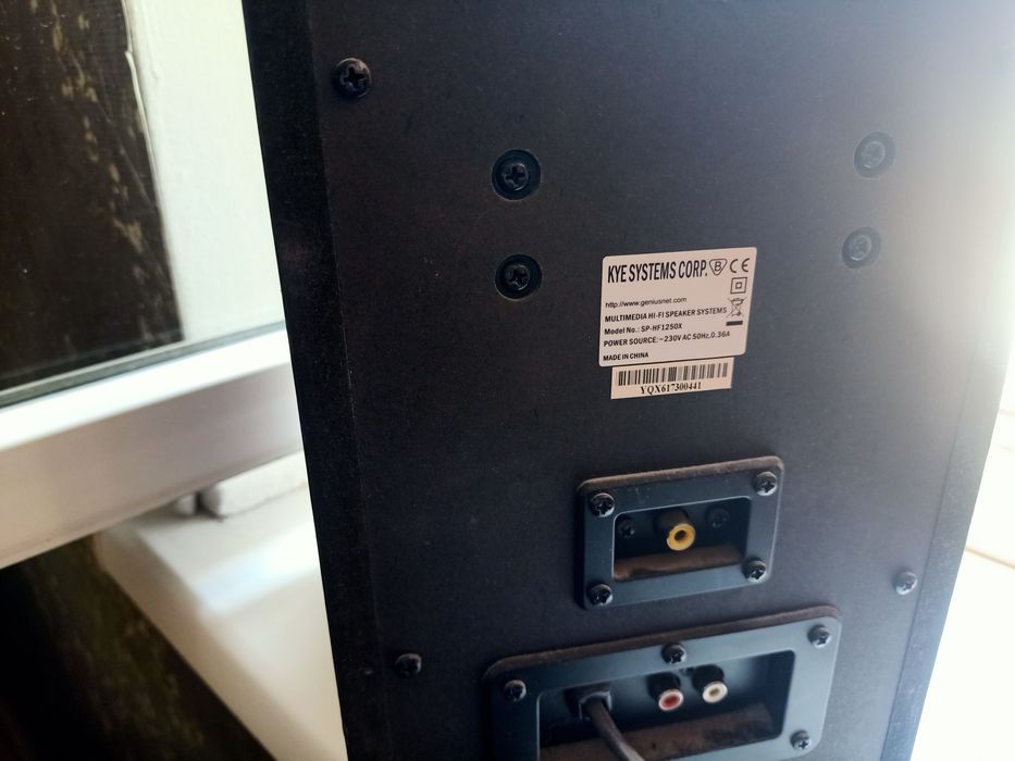 Продам колонки новые