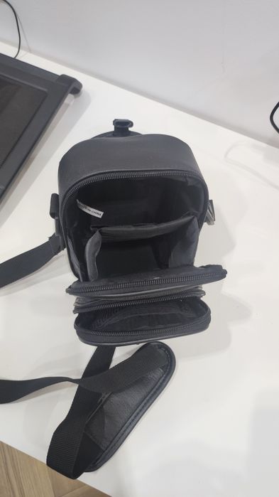 Продам сумку для фотоаппарата