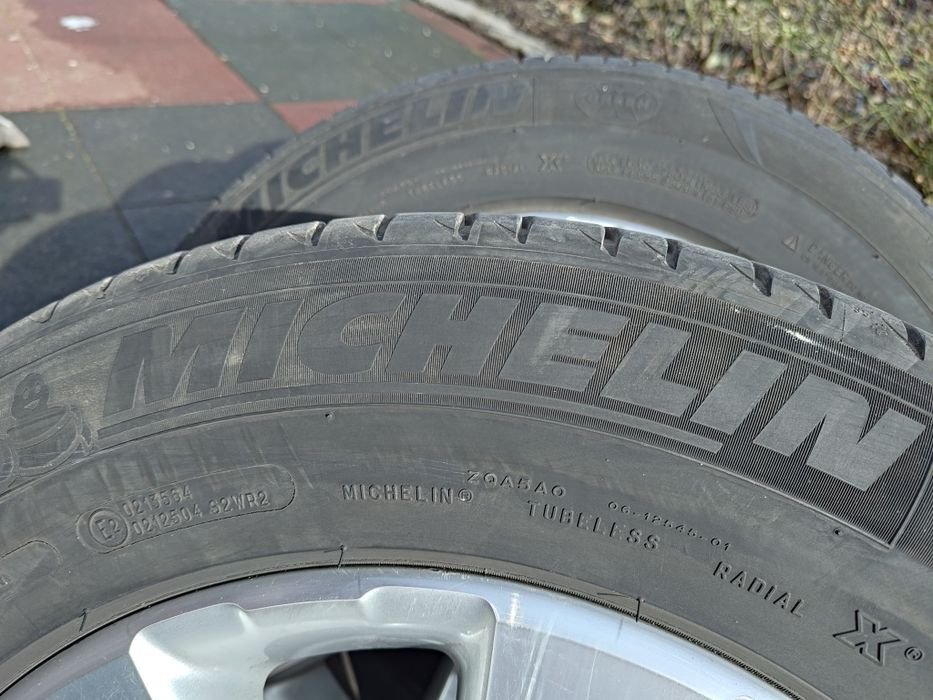 Vând schimb jante vw r16