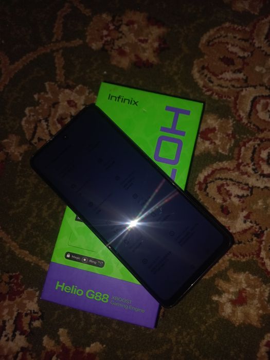 Infinix hot 40 состояние нормальное