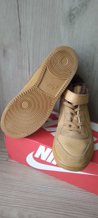 Nike - боти Горчица/Кафяв