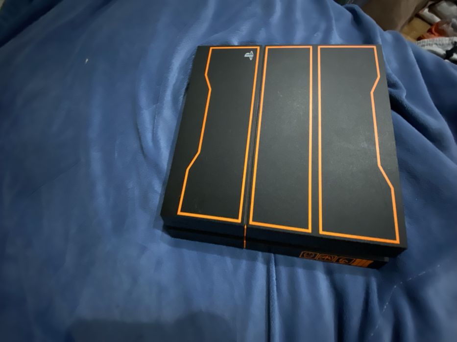 Продам Ps4 limited edition