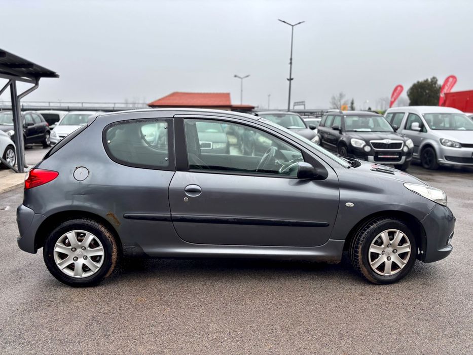 PEUGEOT 206+ на Части