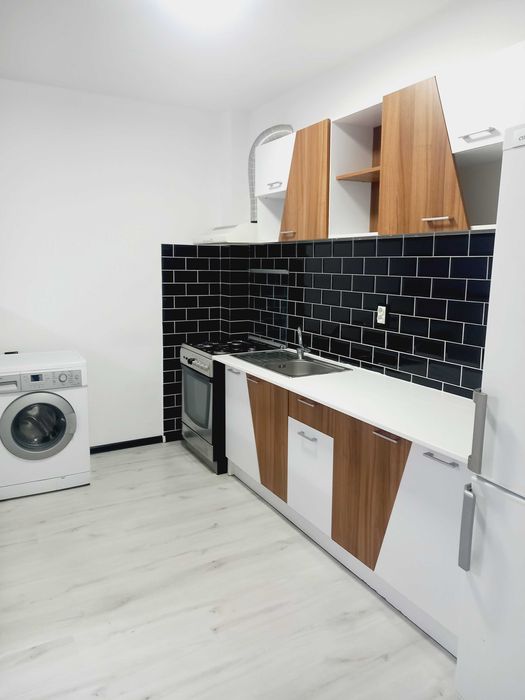 Inchiriez ap cu 2 camere in bloc nou in sfantu ilie