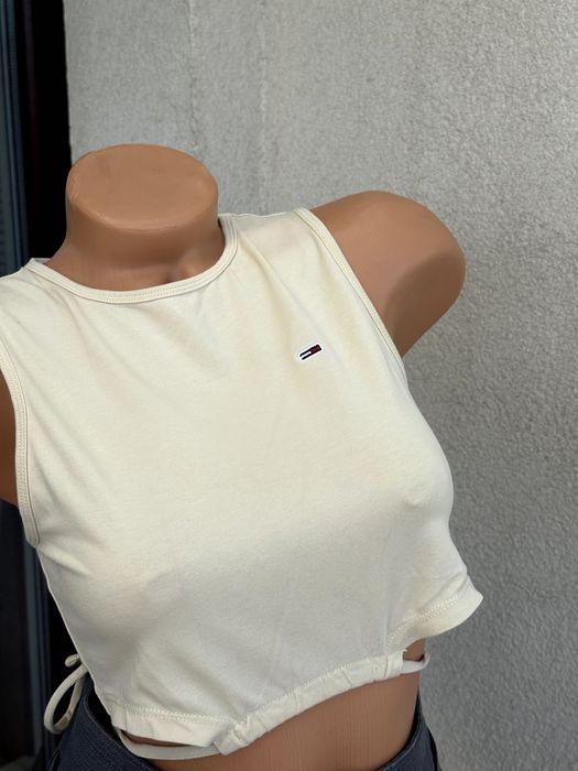 Дамски кроп топ Tommy Hilfiger (Tommy Jeans) - размер М, КАТО НОВ