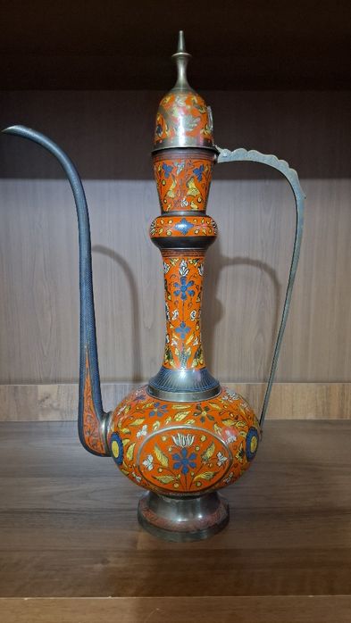 Qadimgi antikvar buyum Антиквариат