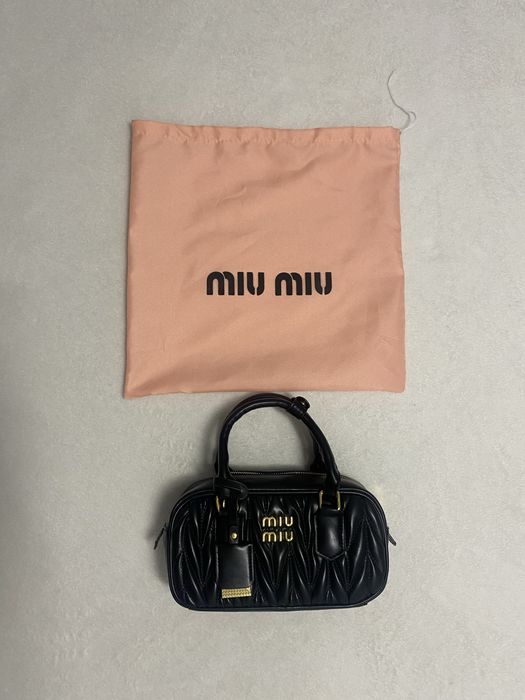 Geantă Neagră MiuMiu